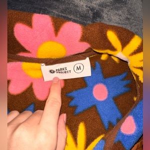 PARKS PROJECT/ URBAN OUTFITTERS- Men’s Medium Fleece